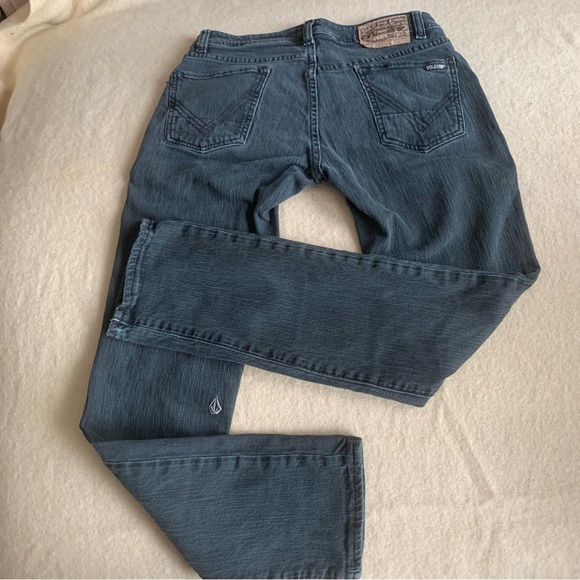 Volcom 28w28l slim straight jeans - Picture 2 of 4